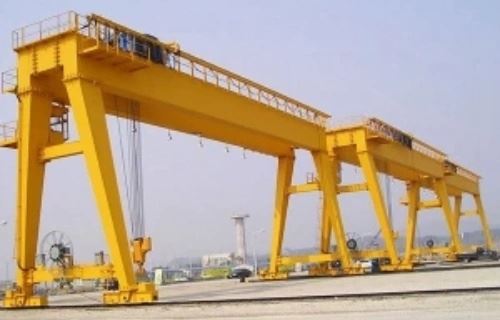 Grua pòrtic exterior