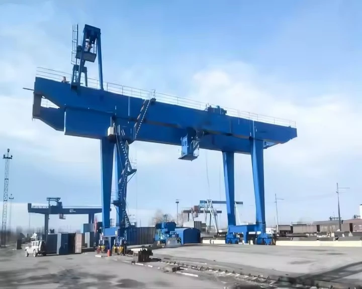 Grues pòrtic Mg muntades en ferrocarril
